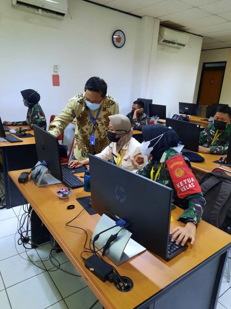 Pelatihan Teknisi Komputer dan Jaringan serta Multimedia dan Desain Grafis TA. 2021 – Pusinfolahta TNI